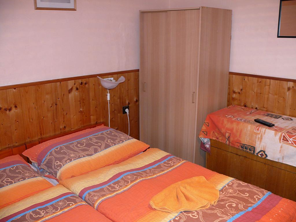 Hotel Radegast Dolni Becva Room photo